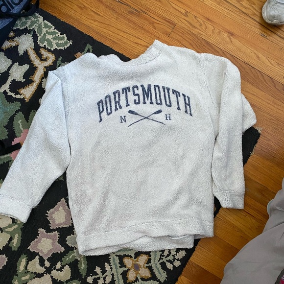 austins inc Tops - PORTSMOUTH fuzzy white sweater
